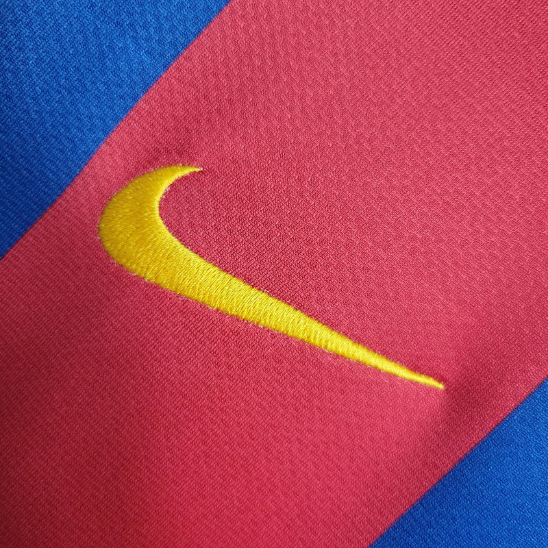 Camisa Barcelona Home Messi 10/11 Retrô - Azul e Vermelha